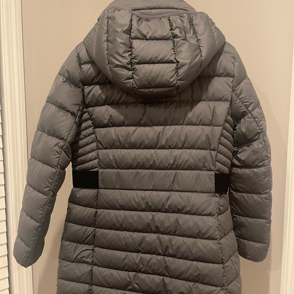 DKNY Premium Puffer Jacket - Picture 4 of 7